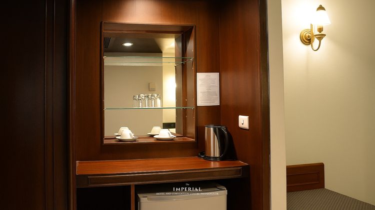 ให้เช่าห้องพักรายสัปดาห์–รายเดือน โรงแรมดิ อิมพีเรียล โฮเทล ใจกลางพิษณุโลก พร้อมสิ่งอำนวยความสะดวกครบครัน รูปที่ 4