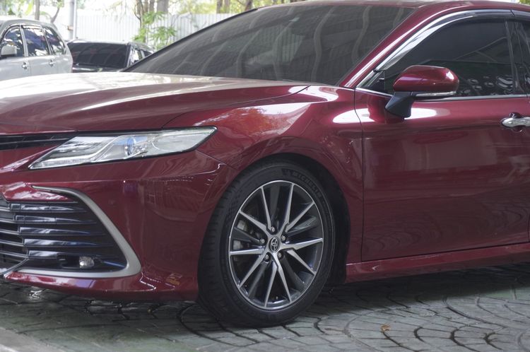 Toyota Camry 2022 2.5 Premium Sedan เบนซิน ไม่ติดแก๊ส เกียร์อัตโนมัติ แดง รูปที่ 4