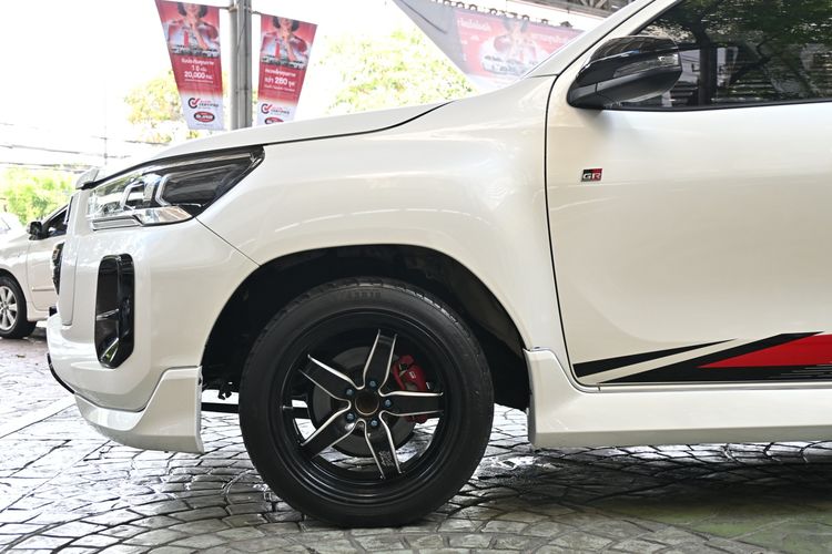 Toyota Hilux Revo 2022 Double Cab 2.8 GR Sport Pickup ดีเซล ไม่ติดแก๊ส เกียร์อัตโนมัติ ขาว รูปที่ 4