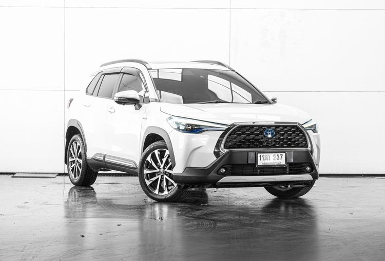Toyota Corolla Cross 2020 1.8 Hybrid Premium Safety Modellista Utility-car ไฮบริด ไม่ติดแก๊ส เกียร์อัตโนมัติ ขาว รูปที่ 2