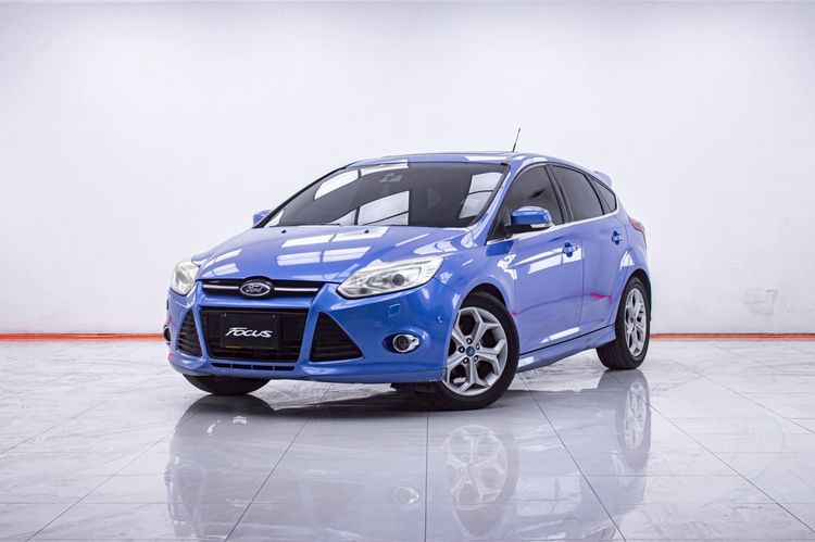 รถ Ford Focus 2.0 Sport สี น้ำเงิน