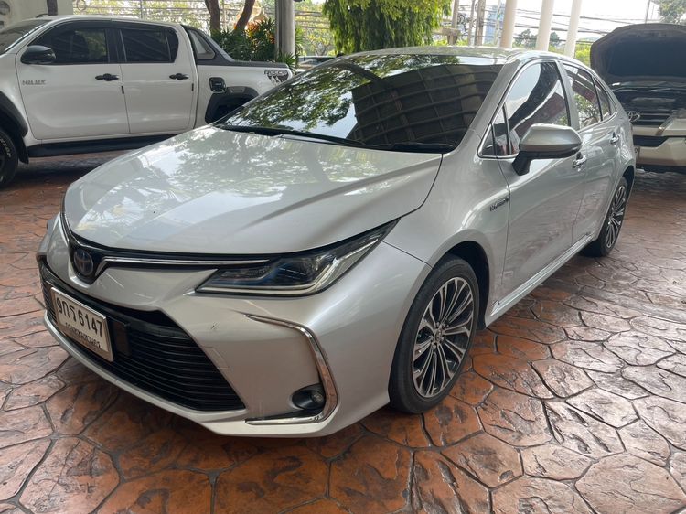 Toyota Altis 2019 1.8 Hybrid High Sedan ไฮบริด ไม่ติดแก๊ส เกียร์อัตโนมัติ เทา รูปที่ 3