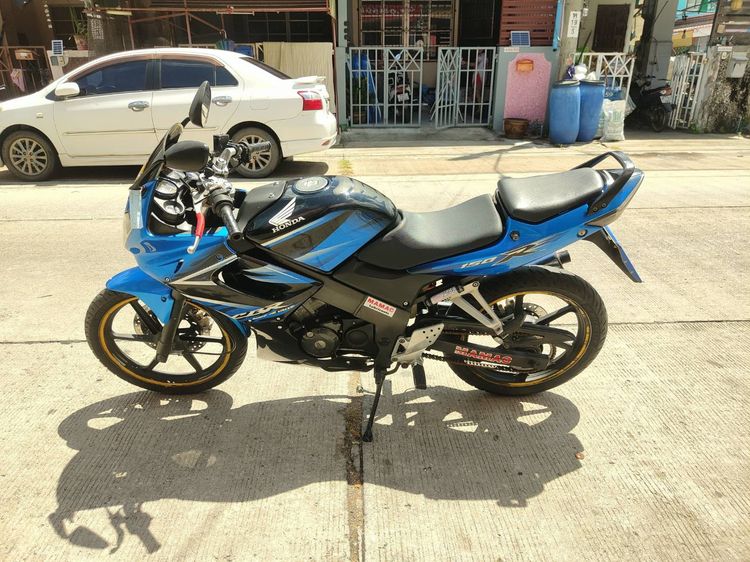 🛵ยังไงก็ขาย CBR150 ปี 52(งดต่อ) เครื่องดี สีสวย สตาร์ทมือ รถบ้านพร้อมใช้งาน เปลี่ยนน้ำมันเครื่องฟรี ขายตามสภาพ ไม่มีส่งฟรี รูปที่ 2