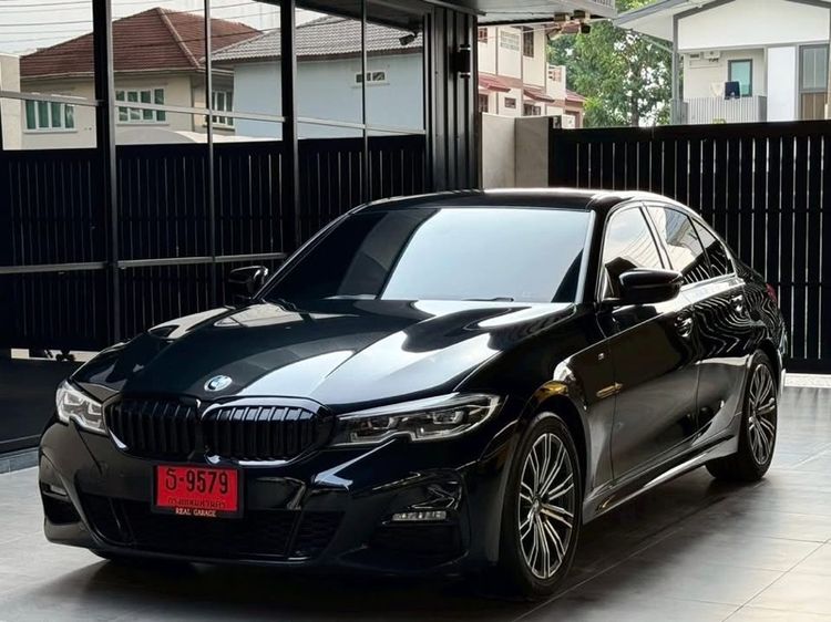 รถ BMW Series 3 320d สี ดำ