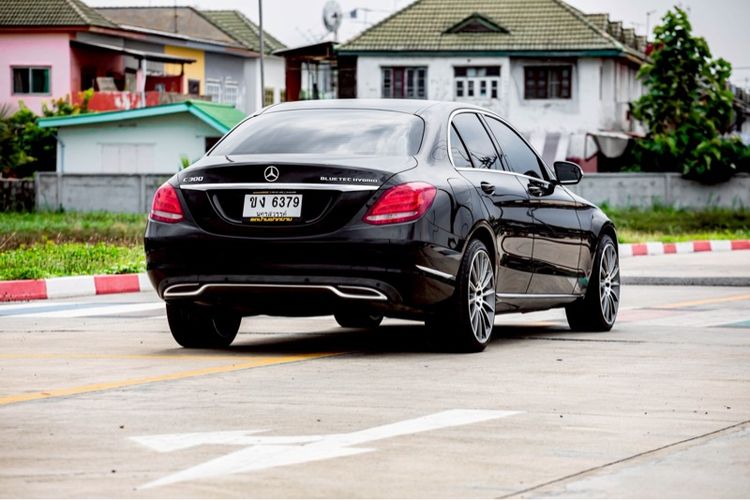 Mercedes-Benz C-Class 2016 C300 Sedan Hybrid (Diesel) ไม่ติดแก๊ส เกียร์อัตโนมัติ ดำ รูปที่ 3