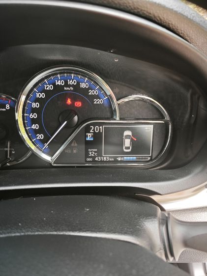 Toyota Yaris ATIV 2020 1.2 Sport Premium Sedan เบนซิน ไม่ติดแก๊ส เกียร์อัตโนมัติ บรอนซ์เงิน รูปที่ 4