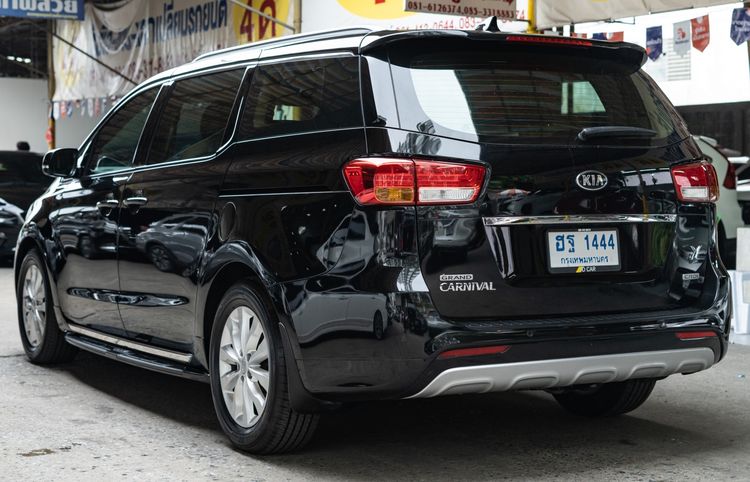 Kia Grand Carnival 2017 2.2 EX Utility-car ดีเซล ไม่ติดแก๊ส เกียร์อัตโนมัติ ดำ รูปที่ 3