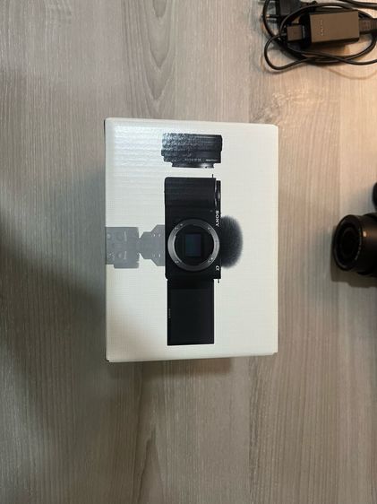 ส่งต่อ Sony ZV-E10 พร้อมเลนส์ Kit 16-50mm สภาพดี อุปกรณ์ครบยกกล่อง รูปที่ 8