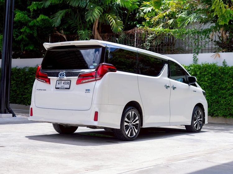 Toyota Alphard 2017 2.5 Hybrid SR C-Package E-Four 4WD Utility-car ไฮบริด ไม่ติดแก๊ส เกียร์อัตโนมัติ ขาว รูปที่ 4