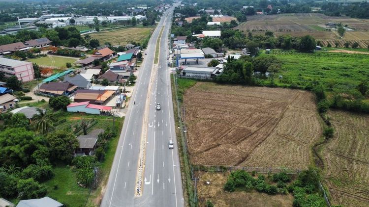 ที่ดินติดกับปั๊มปตทใกล้สิงห์ปาร์ค