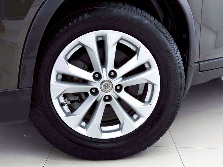 Nissan X-Trail 2016 2.0 V 4WD Utility-car เบนซิน ไม่ติดแก๊ส เกียร์อัตโนมัติ เขียว รูปที่ 4