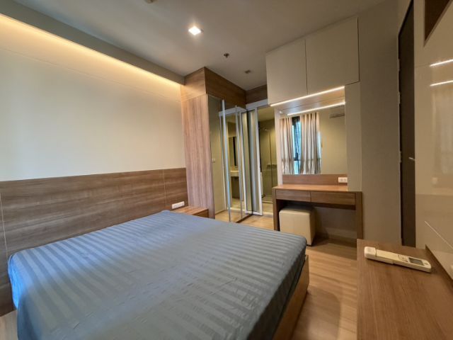 ตกแต่งครบ AP (Thailand) ไม่อนุญาต rhythm sathorn ให้เช่า 1 ห้องนอน 35 sqm.ตึก N ชั้น 26 พร้อมเฟอร์ฯ เครื่องใช้ไฟฟ้า มีที่จอดรถ ส่วนกลางสระว่ายน้ำ rooftop , fitness ใกล้ bts  รูปที่ 3