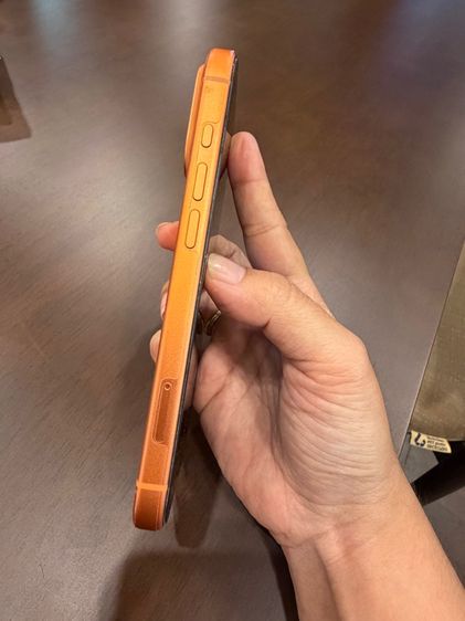 iPhone 17 pro 256 gb cosmic orange ครบกล่อง  รูปที่ 3