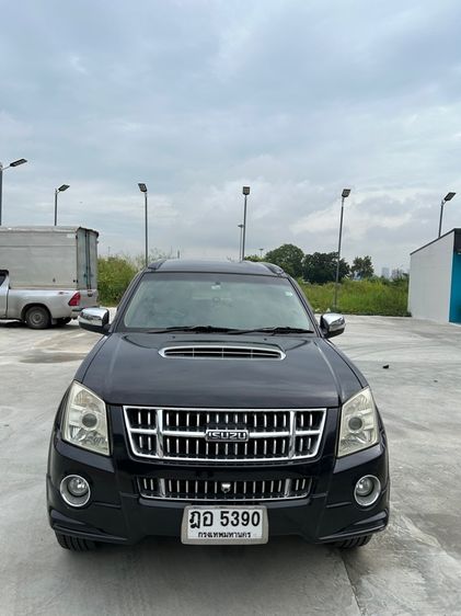 รถ Isuzu MU-7 3.0 Super Platinum สี ดำ