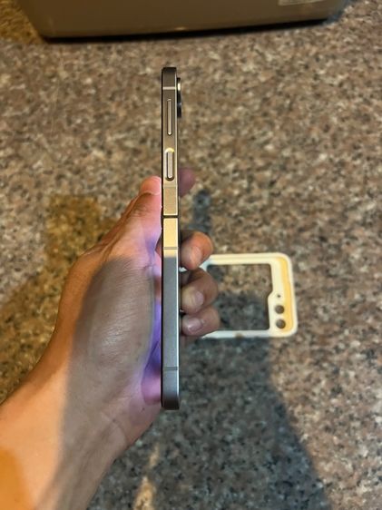 ขายSamsungFlip6สีพิเศษหายากCrafted Black512กิ๊กมีกล่องจอสวยกริปหายากมากๆสูนTrueถูกๆใช้งานดีสวยๆ รูปที่ 12
