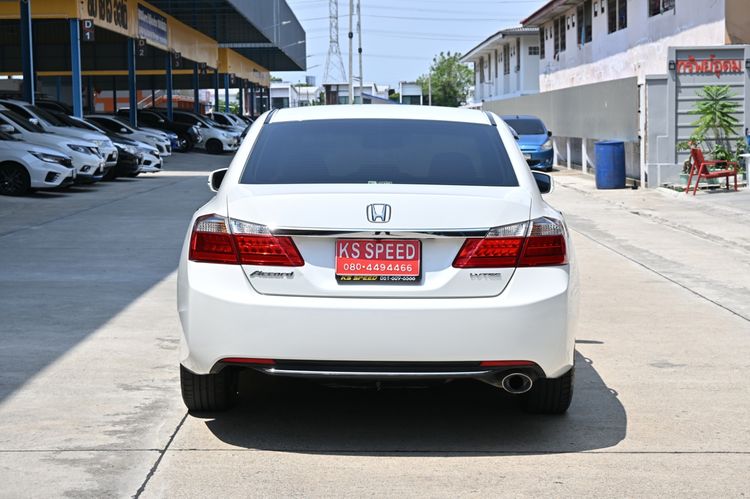 Honda Accord 2015 2.0 EL Sedan เบนซิน ไม่ติดแก๊ส เกียร์อัตโนมัติ ขาว รูปที่ 4