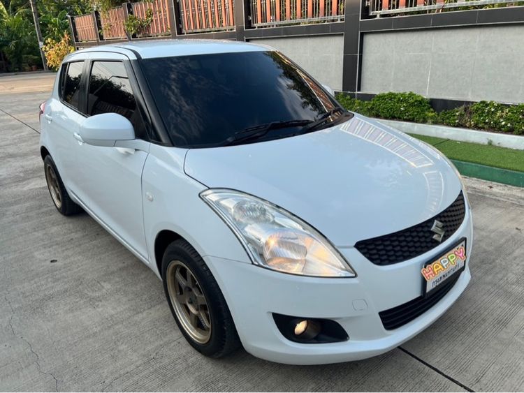 รถ Suzuki Swift 1.25 GLX สี ขาว