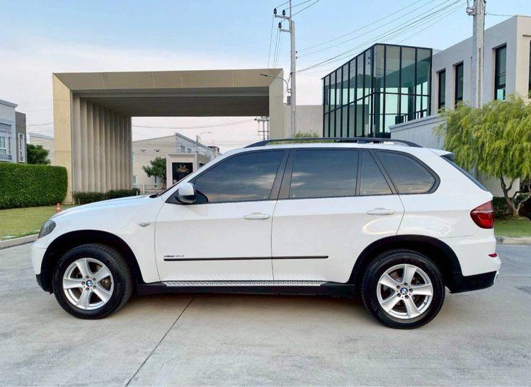 BMW X5 2011 3.0 4WD Utility-car ดีเซล ไม่ติดแก๊ส เกียร์อัตโนมัติ ขาว รูปที่ 4