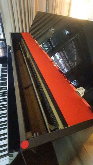 เปียโน Kawai สีดำ รุ่น CX 5HM PEP เลขเครื่อง 2260830 เป็นเปียโนที่ผลิตในปี 1996 เป็นยุคที่ขึ้นชื่อเรื่องคุณภาพเรื่องเสียง ความทนทาน คุ้มค่า รูปที่ 5