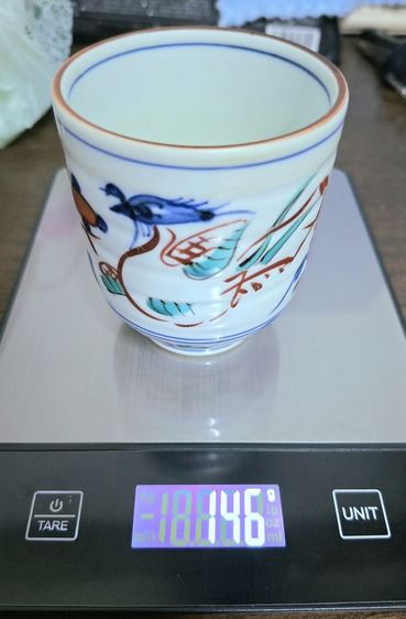 เซรามิคเก่า Authentic Japanese Pottery Yunomi Cup - Hand-painted Aka-e Style Shrimp and Crab - 146g