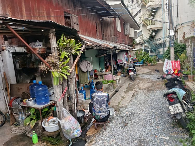 ที่ดินพร้อมบ้านเช่า รูปที่ 4