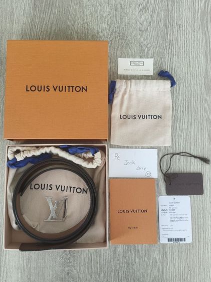 เข็มขัด louis vuitton สภาพดีใช้ได้ 2 ด้าน