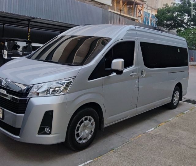 Toyota Commuter 2025 2.8 Van ดีเซล ไม่ติดแก๊ส เกียร์อัตโนมัติ เทา