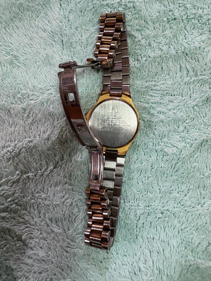 นาฬิกาข้อมือผู้หญิง Bulova Quartz  รูปที่ 2