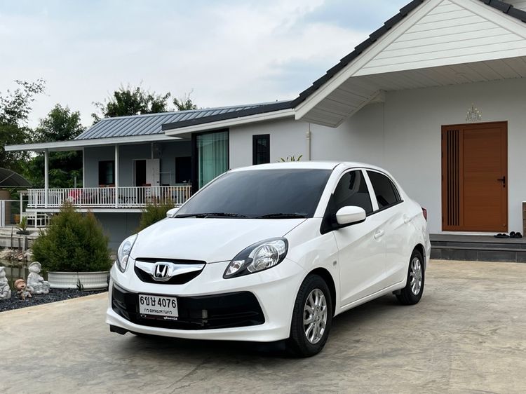 รถ Honda Brio 1.2 Amaze V สี ขาว