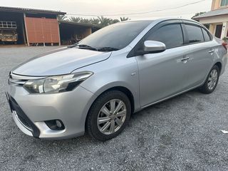 Toyata Vios เครื่อง 1500 รถบ้านแท้ สภาพสวย