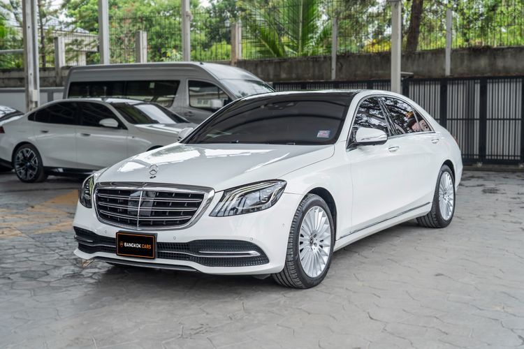 รถ Mercedes-Benz S-Class S350 สี ขาว