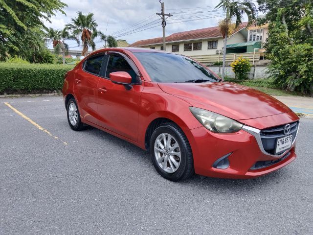 Mazda Mazda 2 2015 1.5 Skyactiv-D XD Sedan Sedan ดีเซล ไม่ติดแก๊ส เกียร์อัตโนมัติ แดง รูปที่ 3