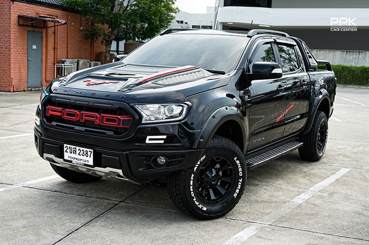 รถ Ford Ranger 2.2 Hi-Rider XLT สี ดำ