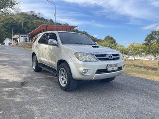 TOYOTA FORTUNER 3.0 G 4WD เกียร์ ธรรมดา ปี 2005