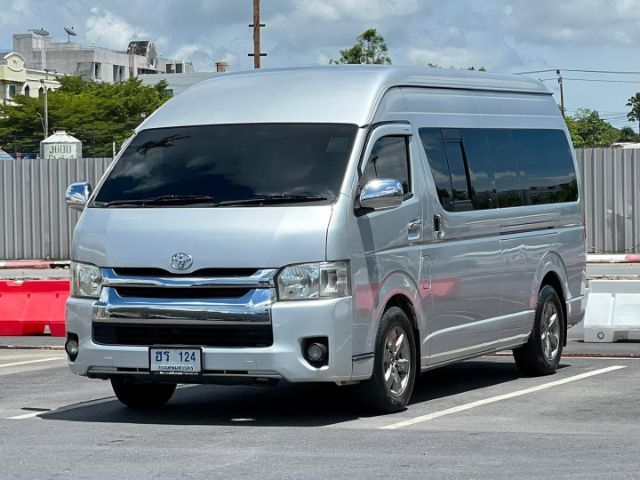 Toyota Commuter 2014 3.0 Van ดีเซล ไม่ติดแก๊ส เกียร์ธรรมดา เทา รูปที่ 3