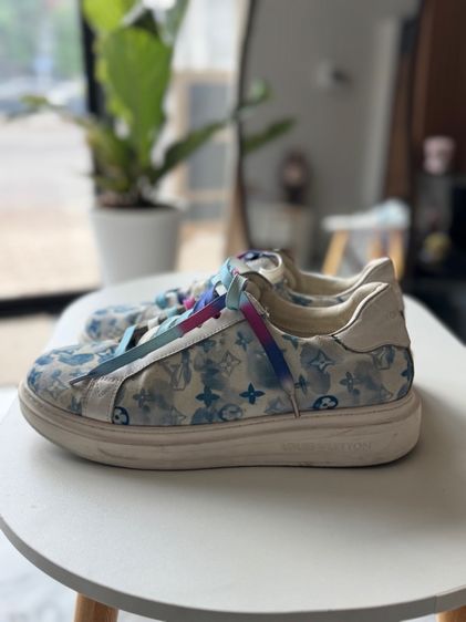 รองเท้าผ้าใบ ฟ้า อื่นๆ UK 5 | EU 38 | US 6.5 อื่นๆ Louis Vuitton Time Out Sneaker