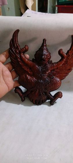 งานไม้แกะสลักรูปครุฑ