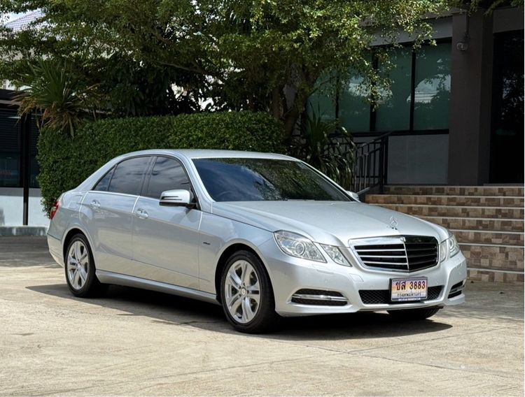 รถ Mercedes-Benz E-Class E250 CGI สี บรอนซ์เงิน