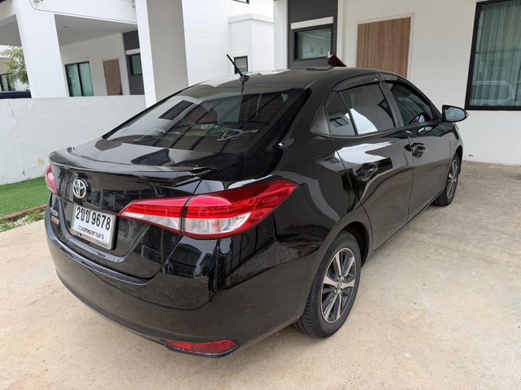 Toyota Yaris ATIV 2020 1.2 Mid Sedan เบนซิน ไม่ติดแก๊ส เกียร์อัตโนมัติ ดำ รูปที่ 3
