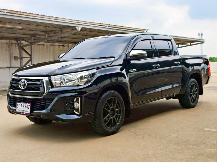รถ Toyota Hilux Revo 2.4 Z Edition J Plus สี ดำ