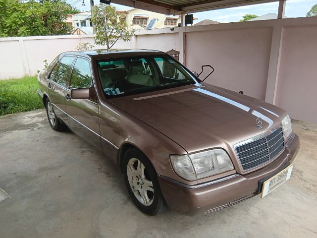 รถ Mercedes-Benz S-Class S280 สี น้ำตาล