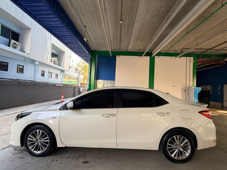 Toyota Altis 2015 1.8 G Sedan เบนซิน ไม่ติดแก๊ส เกียร์อัตโนมัติ ขาว รูปที่ 3