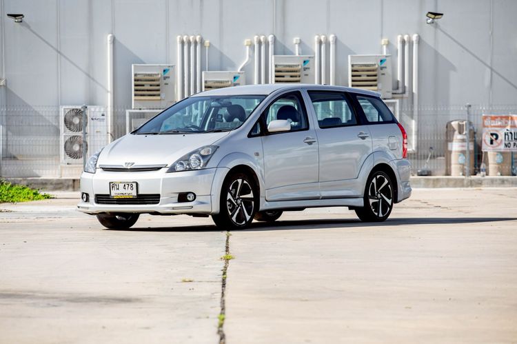 Toyota Wish 2005 2.0 S Utility-car เบนซิน LPG เกียร์อัตโนมัติ บรอนซ์เงิน รูปที่ 3