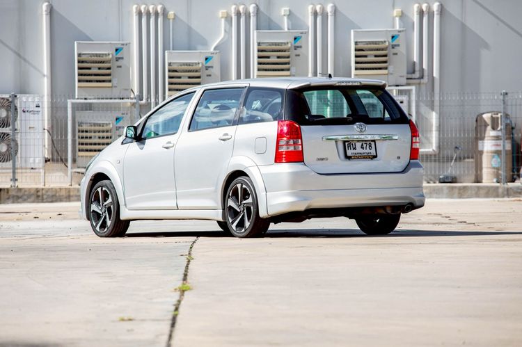 Toyota Wish 2005 2.0 S Utility-car เบนซิน LPG เกียร์อัตโนมัติ บรอนซ์เงิน รูปที่ 4