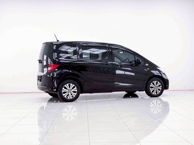 Honda Freed 2013 1.5 SE Utility-car เบนซิน ไม่ติดแก๊ส เกียร์อัตโนมัติ ดำ รูปที่ 4