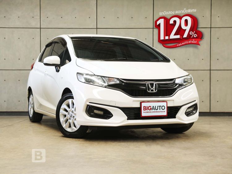 รถ Honda Jazz 1.5 V Plus i-VTEC สี ขาว