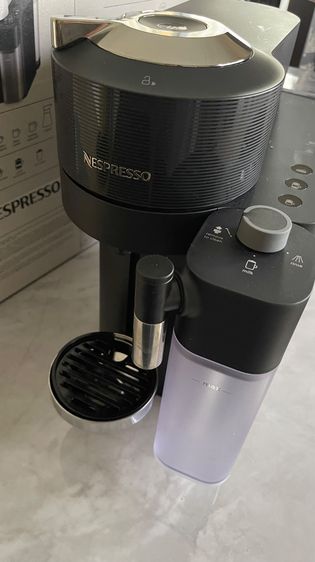 เครื่องชงกาแฟ แคปซูล Nespresso Vertuo Lattissima 
