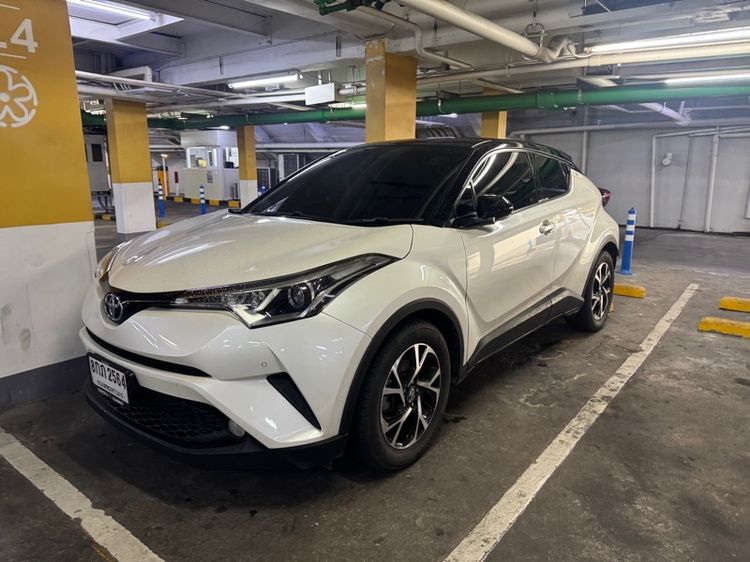 Toyota C-HR 2019 1.8 Mid เบนซิน ไม่ติดแก๊ส เกียร์อัตโนมัติ ขาว