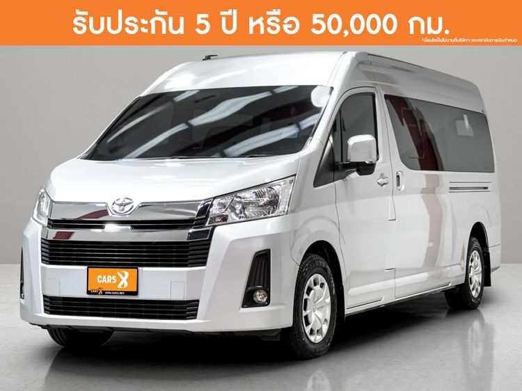 รถ Toyota Commuter 2.8 สี บรอนซ์เงิน