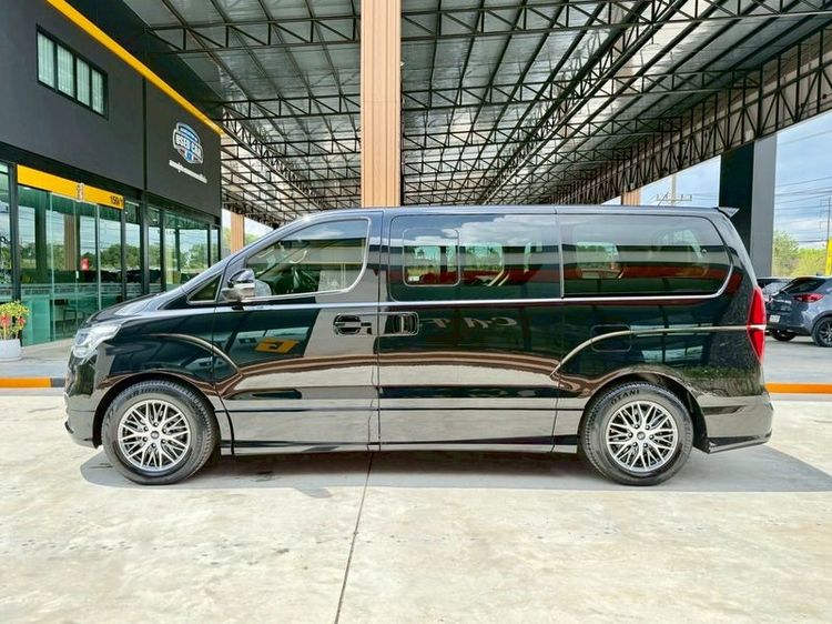 Hyundai Grand Starex 2019 2.5 VIP Utility-car ดีเซล ไม่ติดแก๊ส เกียร์อัตโนมัติ ดำ รูปที่ 4